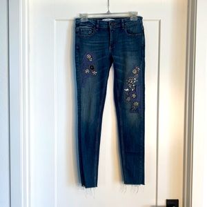 ZARA BASIC DENIM Beaded Flowers Jeans. Size 2